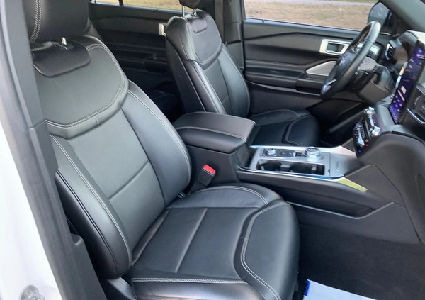Ford Explorer cena 199999 przebieg: 21240, rok produkcji 2020 z Ełk małe 211